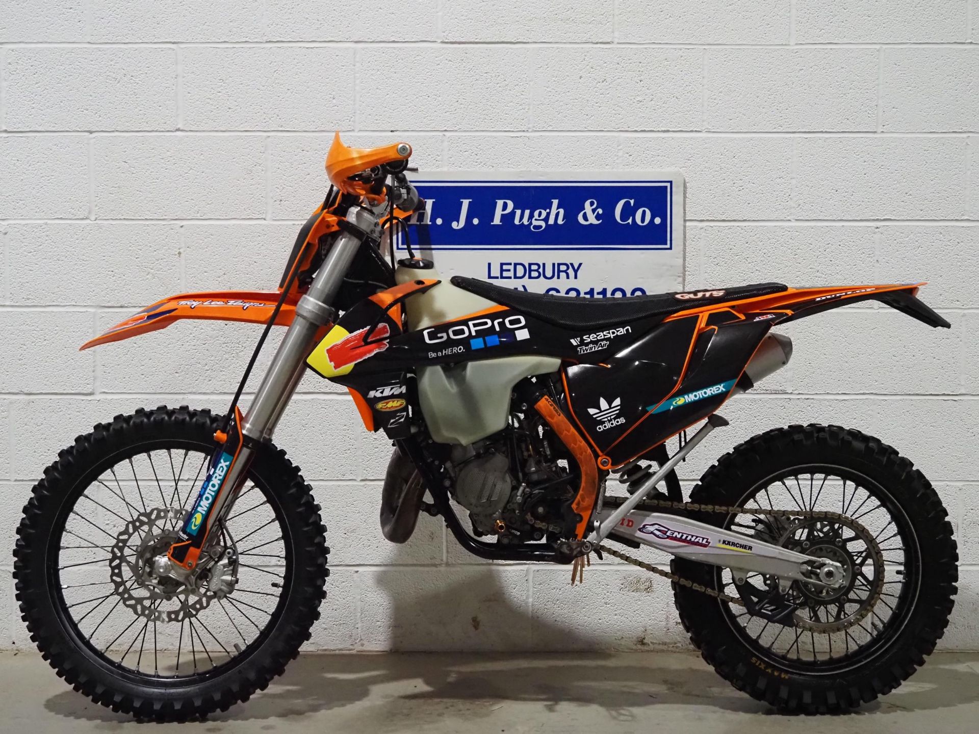 KTM motorcross bike. 2017. Runs and rides. Recent plastics and graphics fitted aswell as clutch - Image 5 of 5