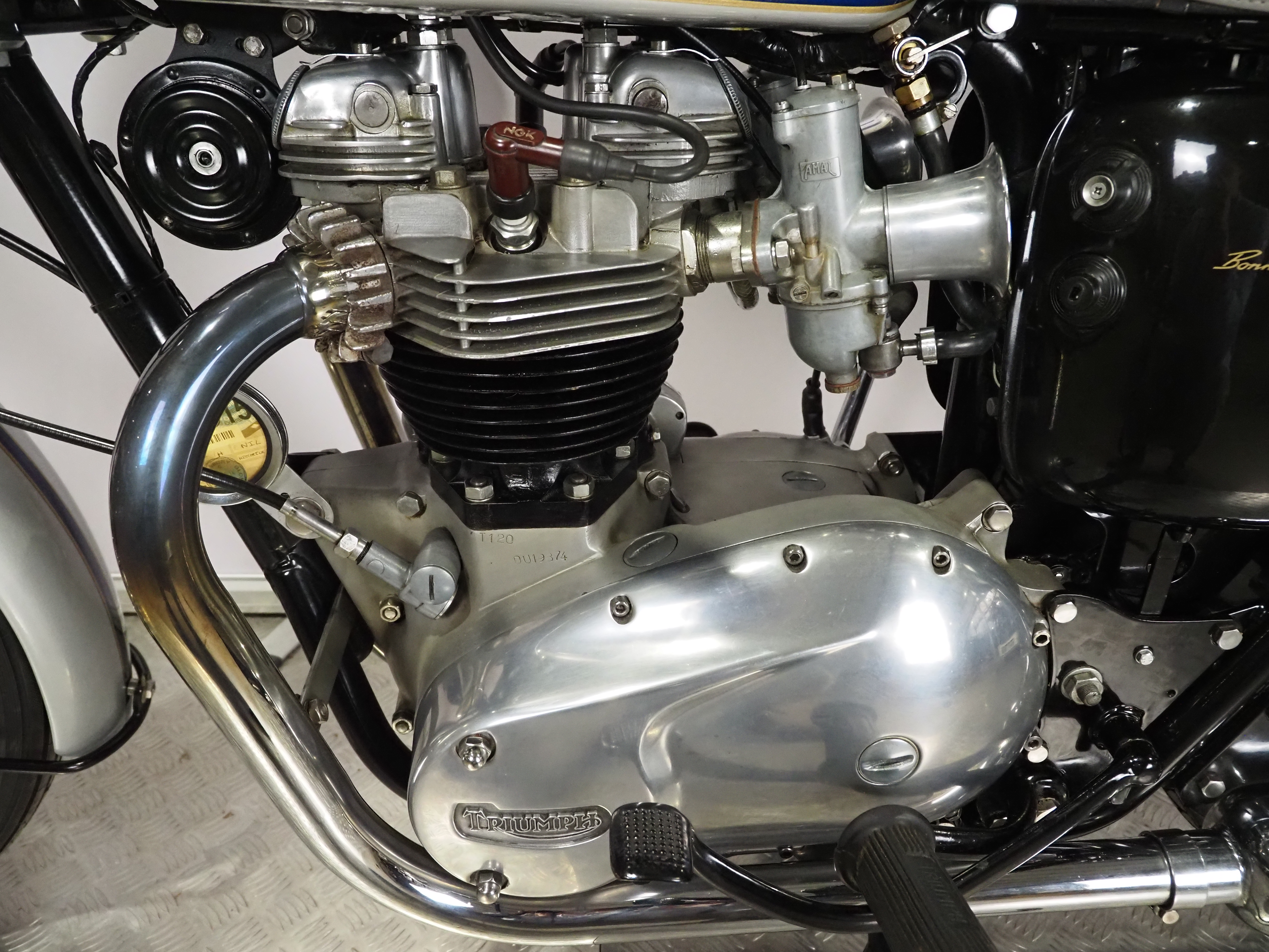 Triumph T120 Bonneville motorcycle. 1965. 650ccFrame No. T120-DU19874Engine No. T120-DU19874Runs and - Image 8 of 9