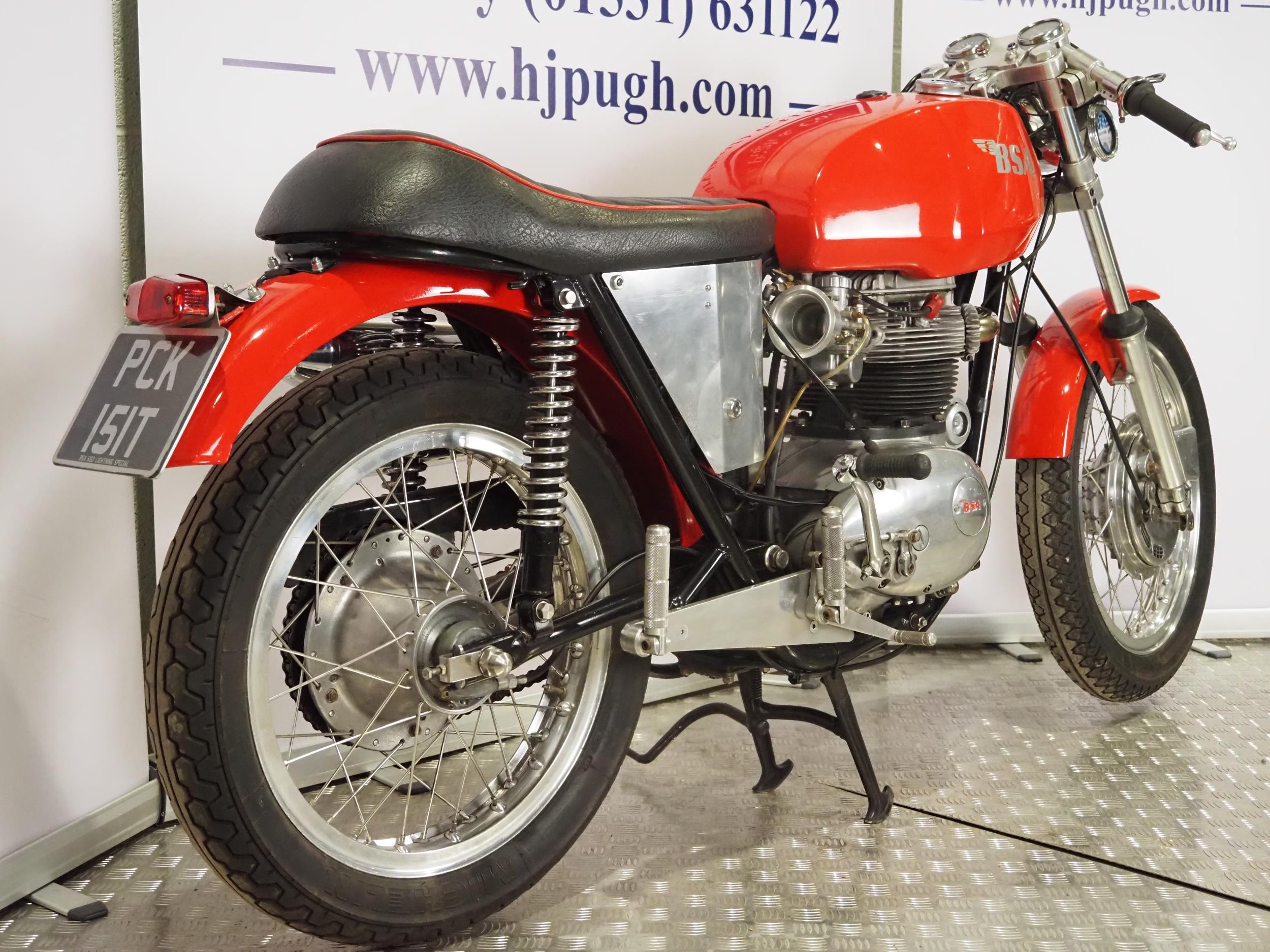 BSA Lightning motorcycle. 1972. 650cc Frame No. DE06637 A65L Engine No. DE06637 A65L Engine turns - Image 5 of 10