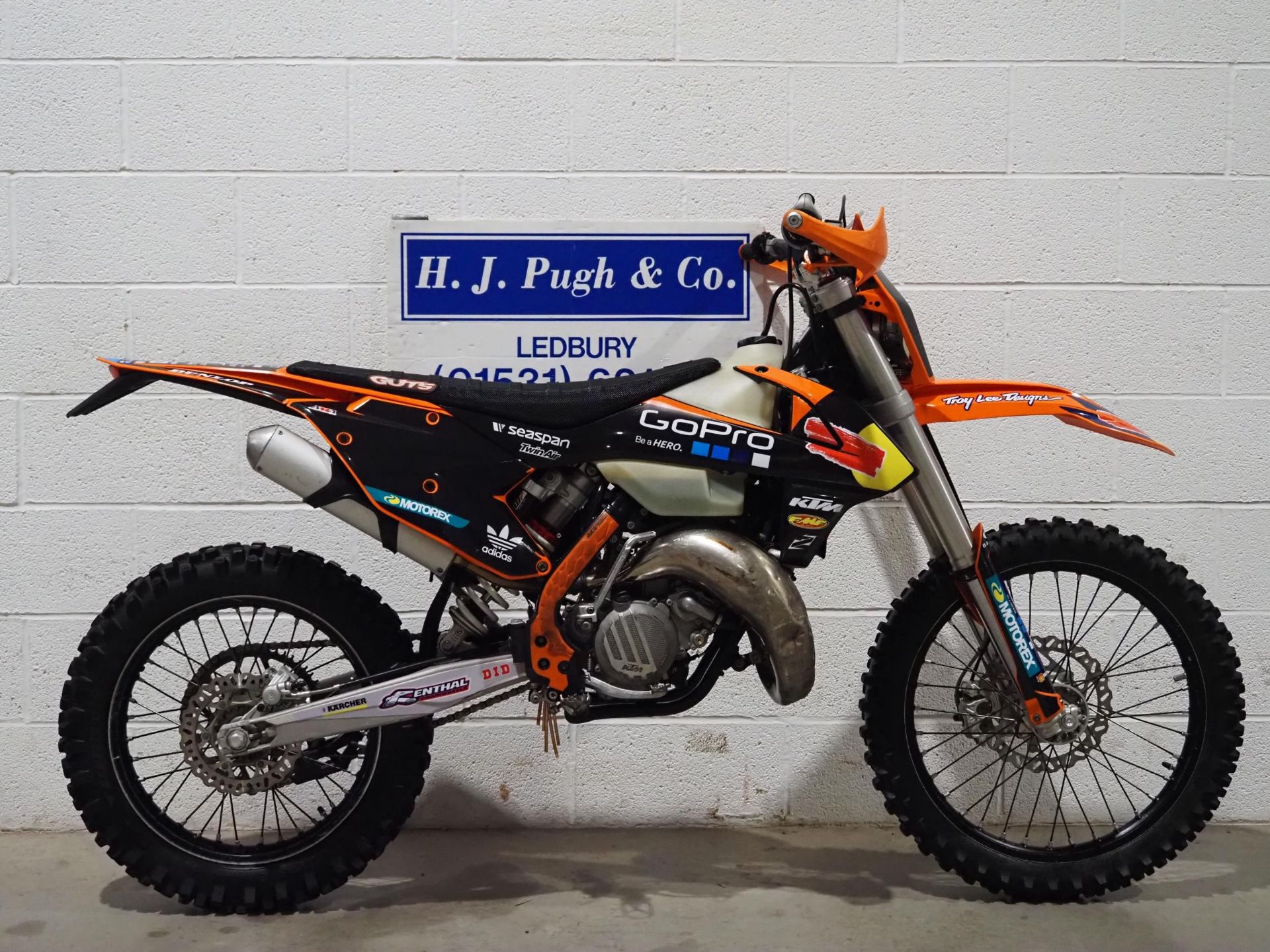 KTM motorcross bike. 2017. Runs and rides. Recent plastics and graphics fitted aswell as clutch