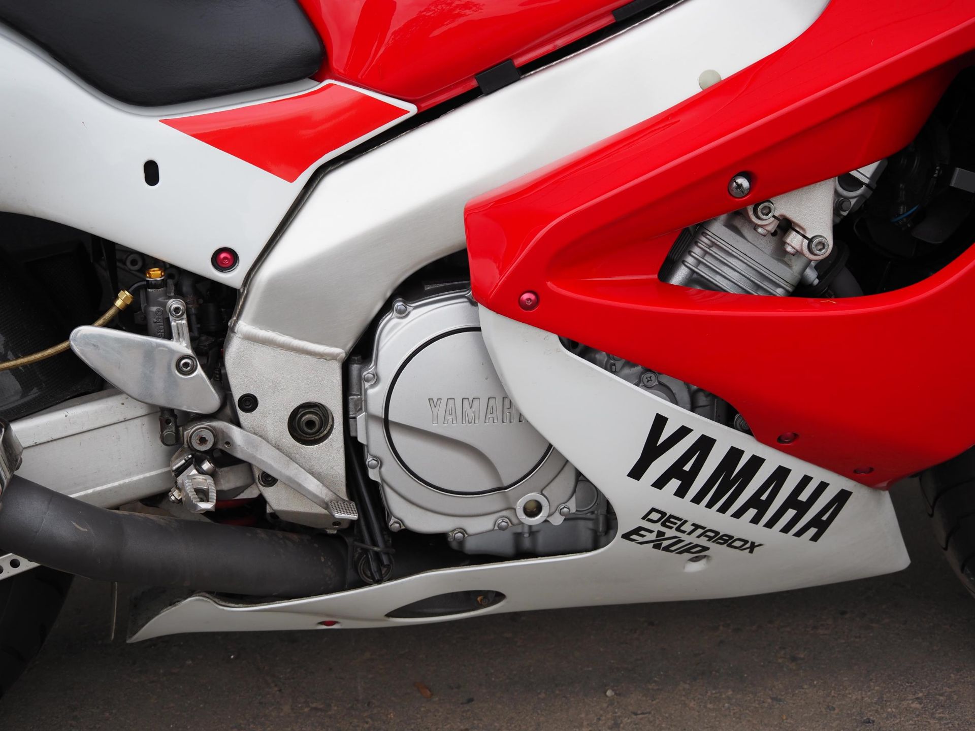 Yamaha YZF1000 Thunderace motorcycle. 1997. 1002ccRuns and rides. MOT until July 2024. Reg. R3 - Image 4 of 7