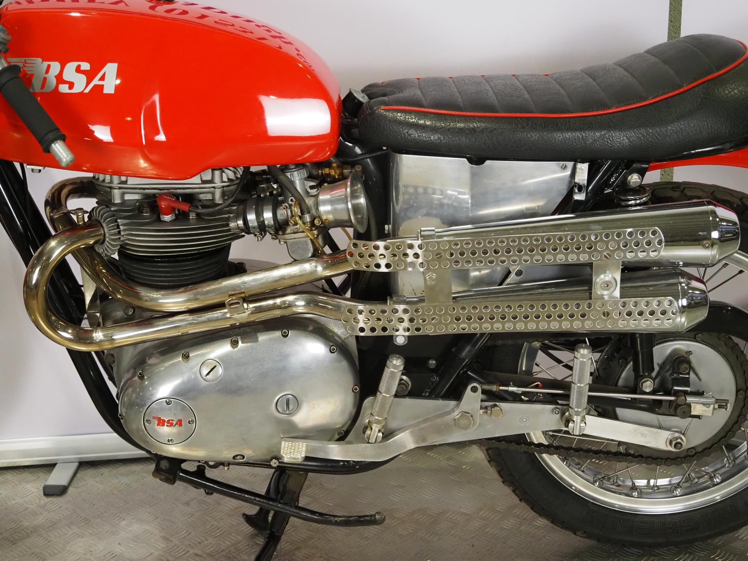 BSA Lightning motorcycle. 1972. 650cc Frame No. DE06637 A65L Engine No. DE06637 A65L Engine turns - Image 9 of 10