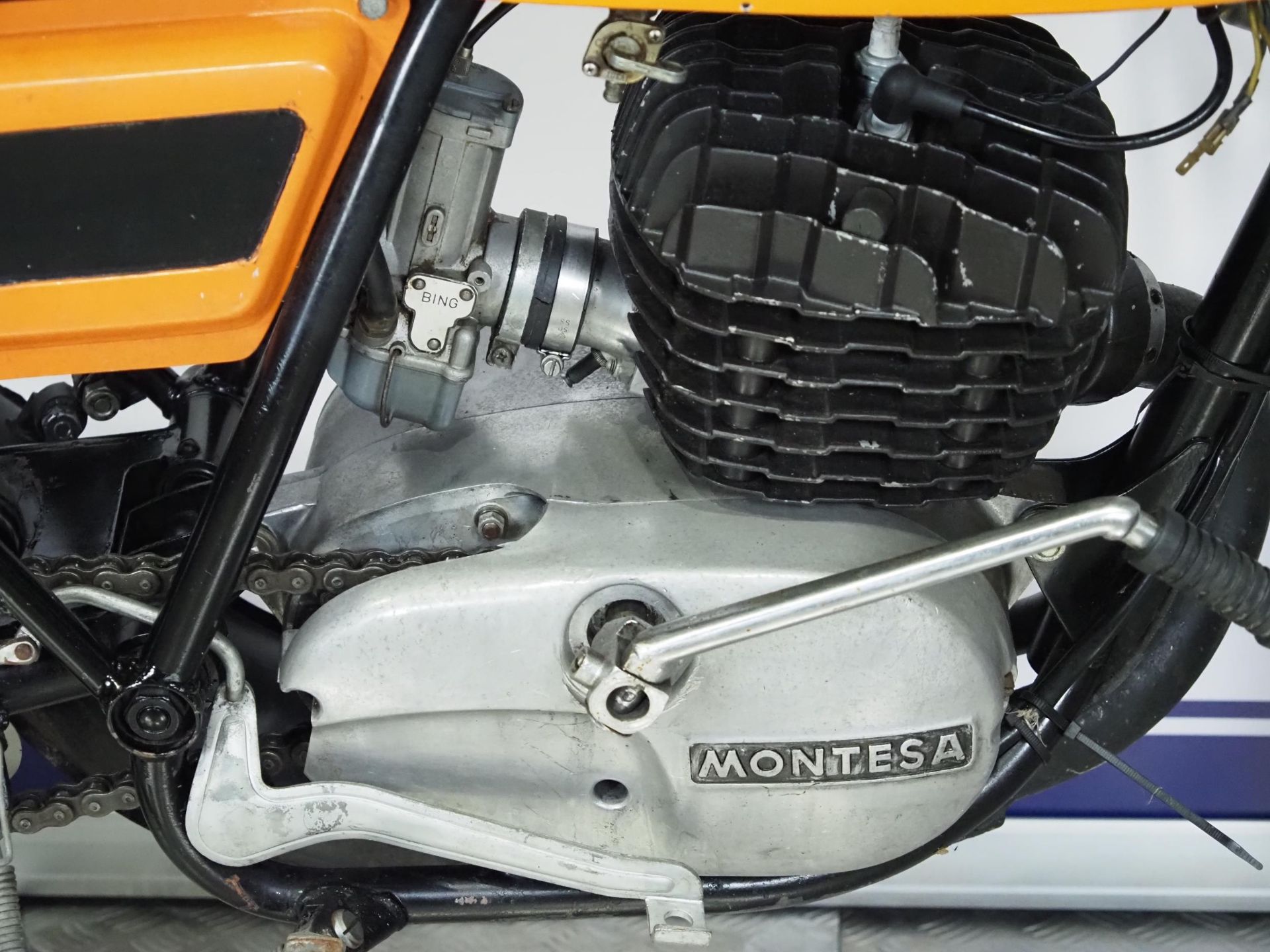 Montesa 250 King Scorpion auto mix trail bike. Engine No. 44M0465 Runs Engine turns over with good - Image 5 of 6