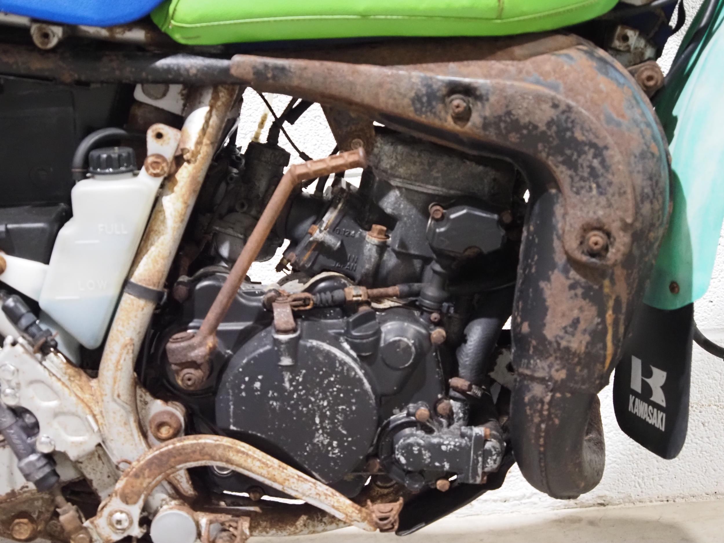 Kawasaki MX125 motocross bike project. Frame No. MX125B-001390 Engine No. MX125AE003266 Has been - Image 4 of 6