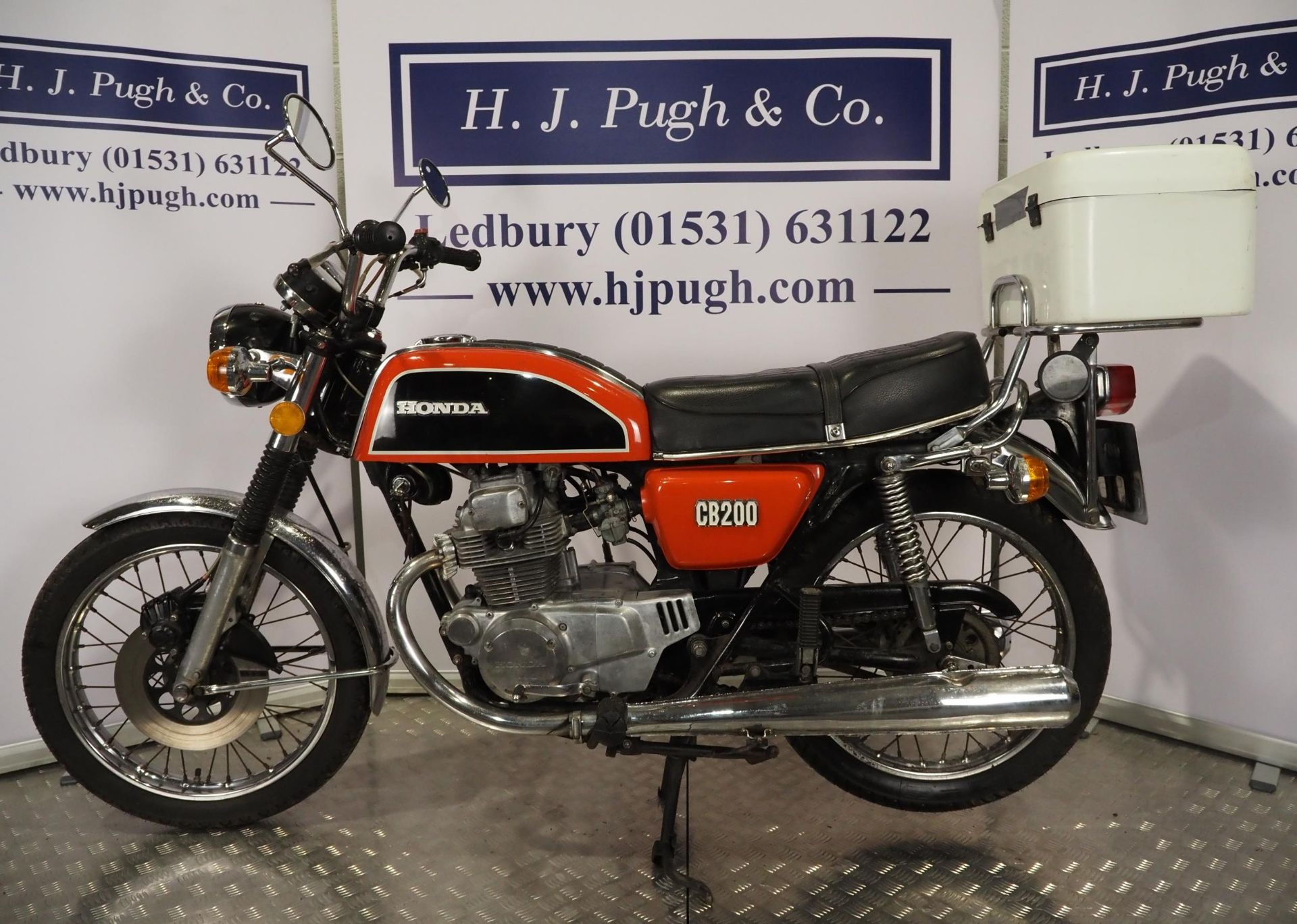 Honda CB200 motorcycle. 1976. 198cc Frame No. CB200-1044060 Frame No. CB200E-1046364 UK supplied - Image 6 of 6