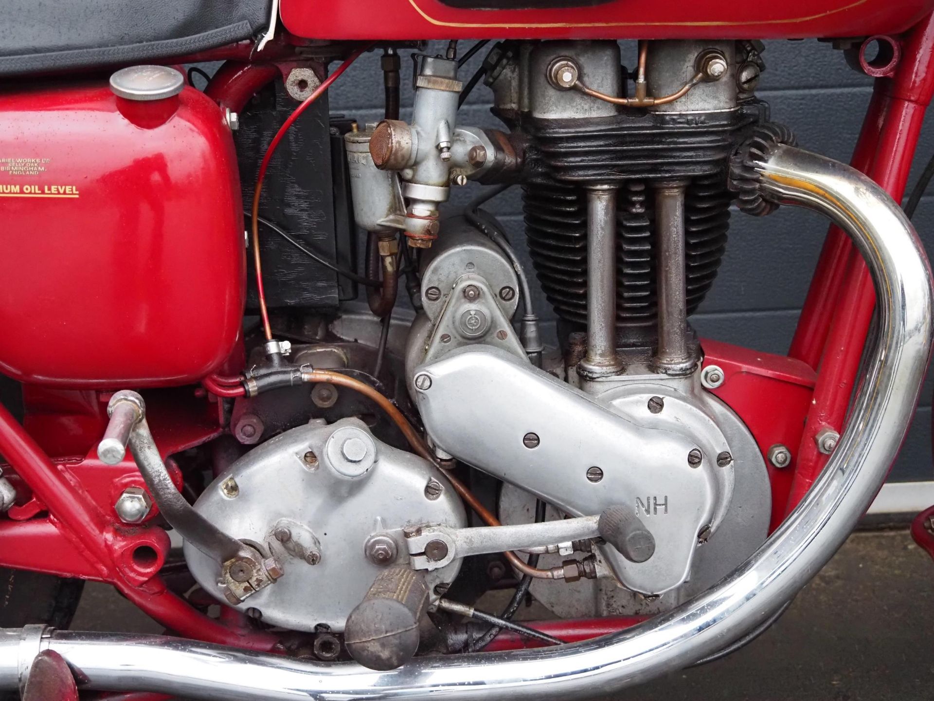 Ariel NH Red Hunter motorcycle. 350cc. 1954. Frame No. KS4811 Engine No. LB 1922 Runs well, new - Image 5 of 6