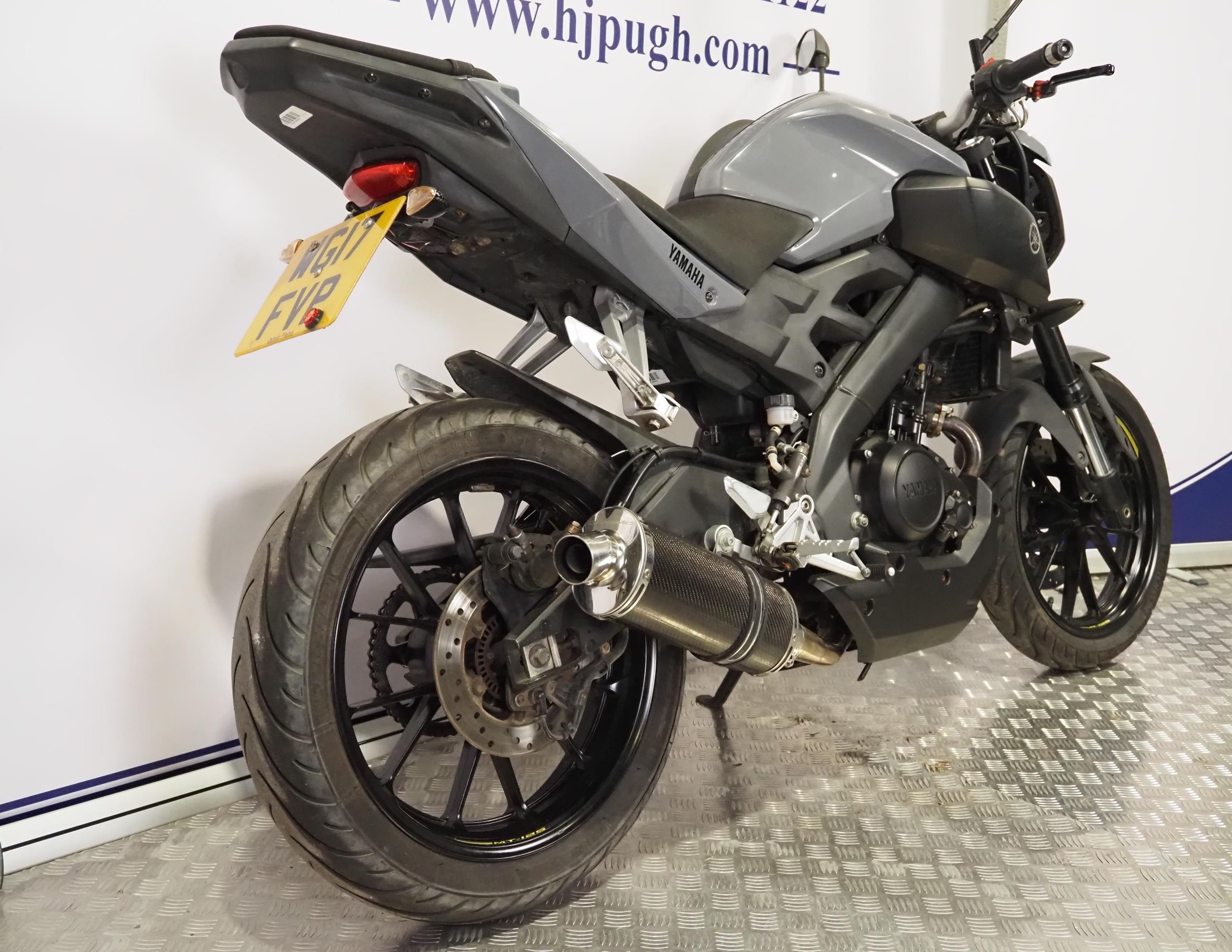 Yamaha MT125 motorcycle. 2017. 124cc Runs and rides nut has not been on the road since 2023. Comes - Image 3 of 7