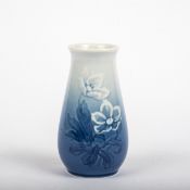 Bing & Gröndahl,  Vase mit Christrose