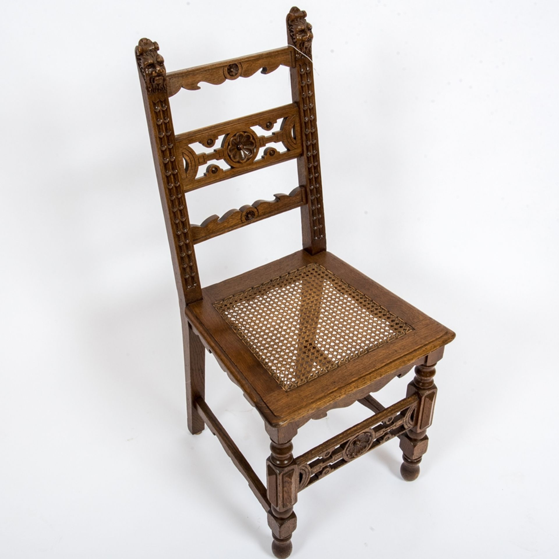 Stuhl im Renaissance Stil - Bild 2 aus 2