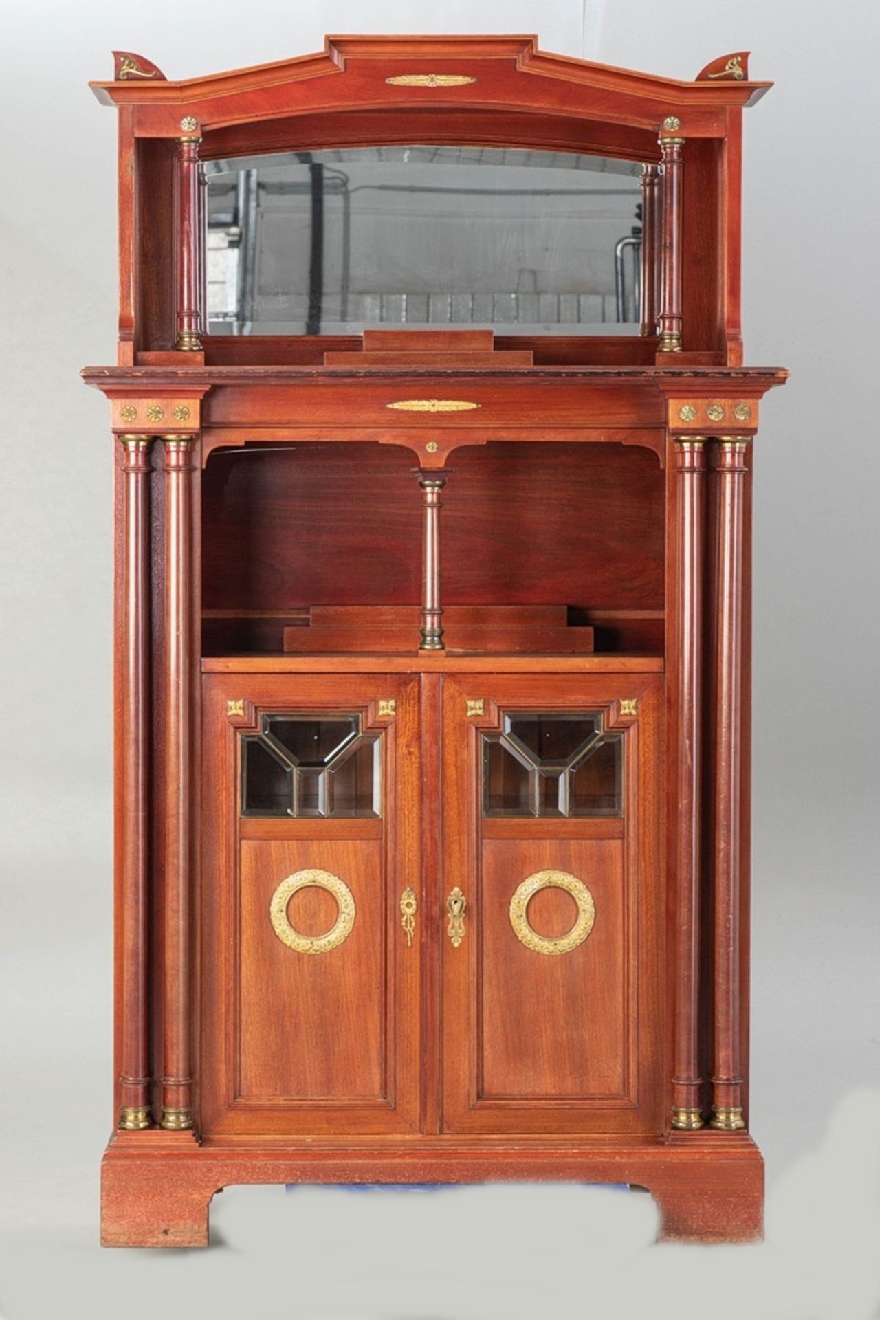 Jugendstil-Buffet um 1900