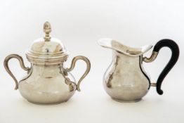 Zuckerdose und Milchkännchen