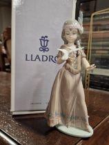 Lladro 6153 Boxed Red Indian Girl