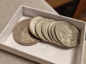 Collection of pre-1946 Silver Coins - 113g