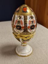 Royal Crown Derby Old Imari 1128 Decorative Egg & Stand