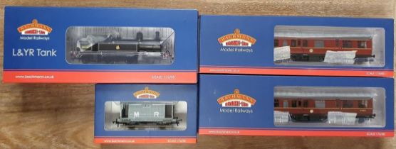 Railway Train Bachmann Collection, comprising L&YR Tank engine [1:76/00] (31-166) with 2 LMS 50ft