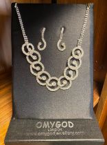 Ohmygod London Necklace In Spiral Design With Matching Earrings, As New With Named Box - Wedding/Pro