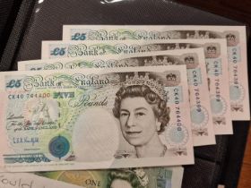 £5 British Currency Banknotes Sequential Numbers - Four Notes