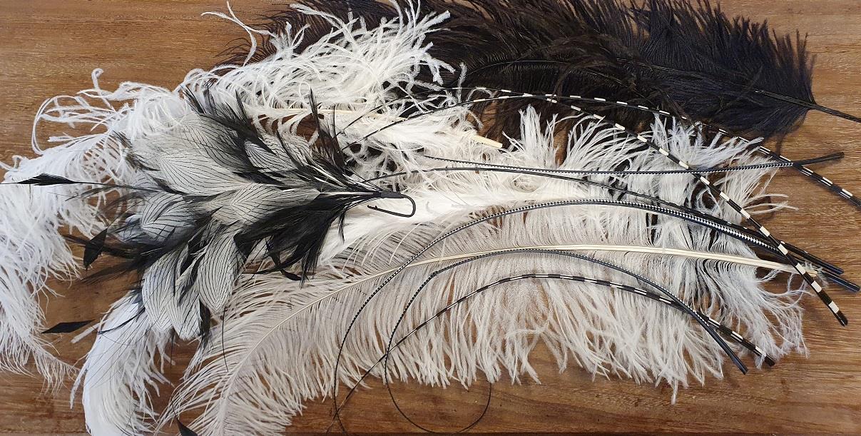Selection of Milliners Peacock and strich Feathers, Quills, Sprays and Fringes - Image 6 of 8