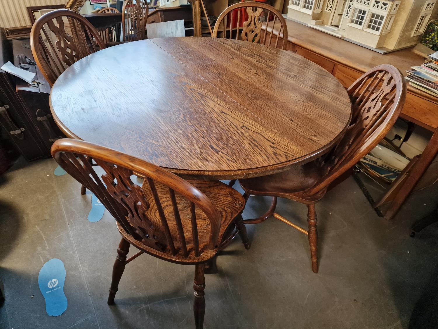 Royal Oak (Grassington) Yorkshire Oak Rose Dining Table & Chairs Table measures 122 diameter by