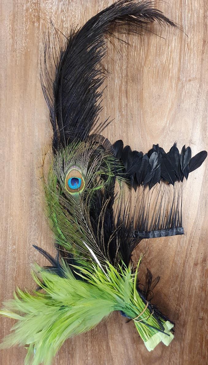 Selection of Milliners Peacock and strich Feathers, Quills, Sprays and Fringes - Image 8 of 8