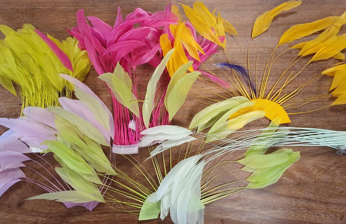 Selection of Milliners Peacock and strich Feathers, Quills, Sprays and Fringes - Image 7 of 8