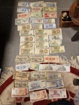 Currency Banknote Collection inc USA Ten Dollar 1864 note, Ecuador, Guatemala, Turkey, Yugoslavia et