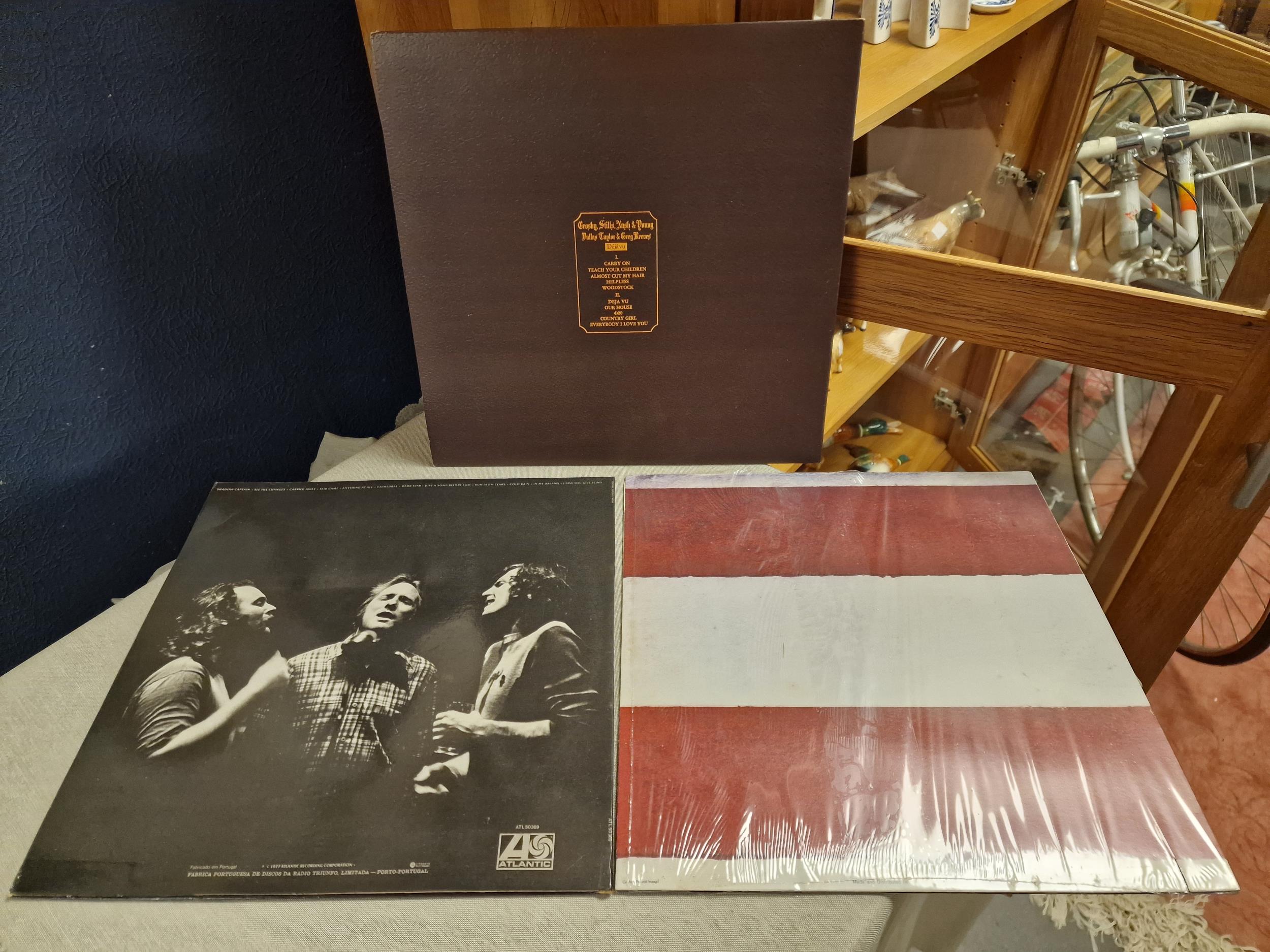 Crosby Stills Nash and Neil Young Vinyl LP Trio, inc déjà vu - VGC - Image 2 of 2