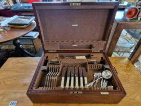 Mappin & Webb Part Mother of Pearl Handled Cutlery Canteen - Very nice large Oak Box