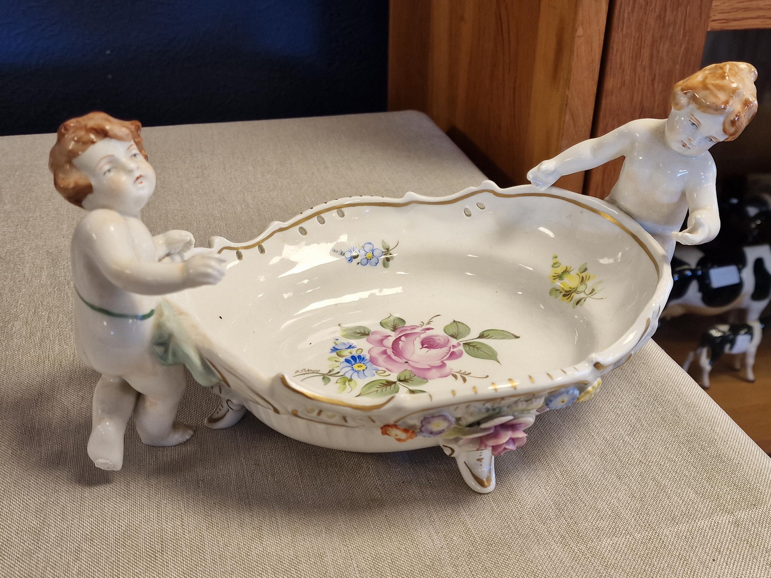 Dresden Classical Cherub Oval Dish - Meissen Interest