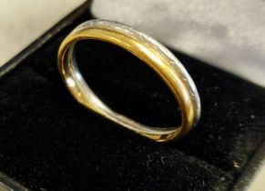 22ct Gold and Platinum Double Row Wedding Band, Size Q, Weight 5.65 grams