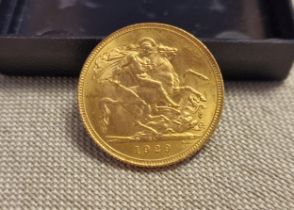 22ct Gold Sovereign 1929 Coin - in VGC