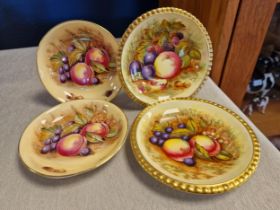 Aynsley Set of Four Signed Doris Jones Fruits Plates