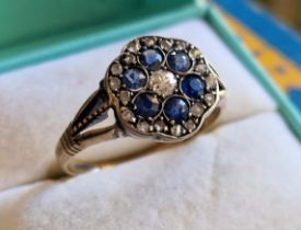 18ct Gold, Diamond and Sapphire Antique Dress Ring, Weight 4.5 grams, Size T