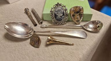 Collection oif Silver Hallmarked Collectables (50.65g) + Two Unmarked Silver Pieces (21g)