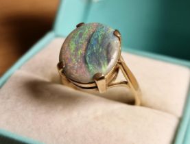 9ct Gold & Opal Dress Ring, 3.7g & size M