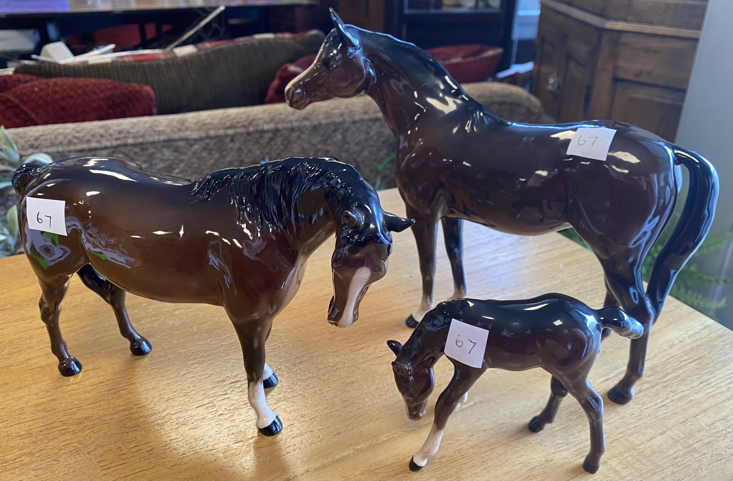 Beswick Brown Horses Pair and 1 Royal Doulton Brown Foal 20.5cm x 23cm, 15.5cm x 21.5cm, 9cm x 11.5c