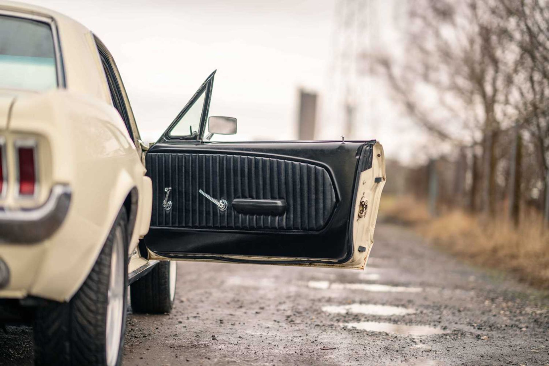 1967 Ford Mustang 289 Tastefully upgraded and fitted with a 351 engine  - Image 35 of 63