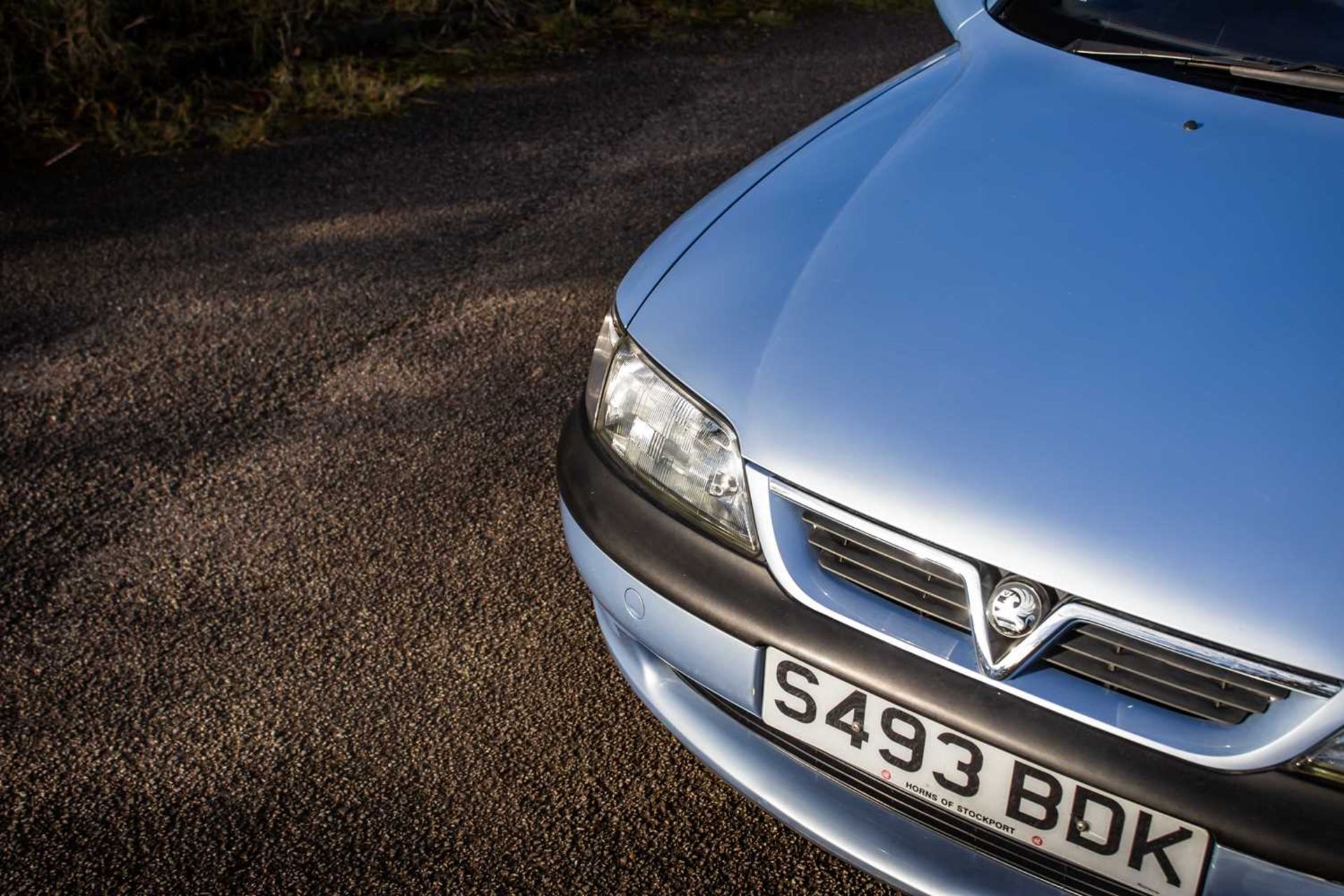 1998 Vauxhall Vectra 1.6 Envoy Automatic transmission and only 25,000 miles from new ***NO RESERVE** - Image 40 of 93