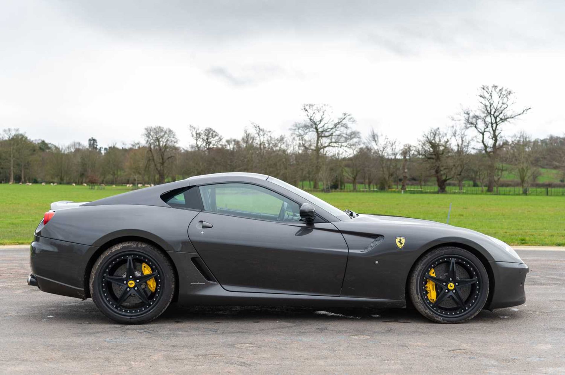 2008 Ferrari 599 GTB Fiorano Finished in Grigio over Nero with only 38,000 miles and full service hi - Image 15 of 85