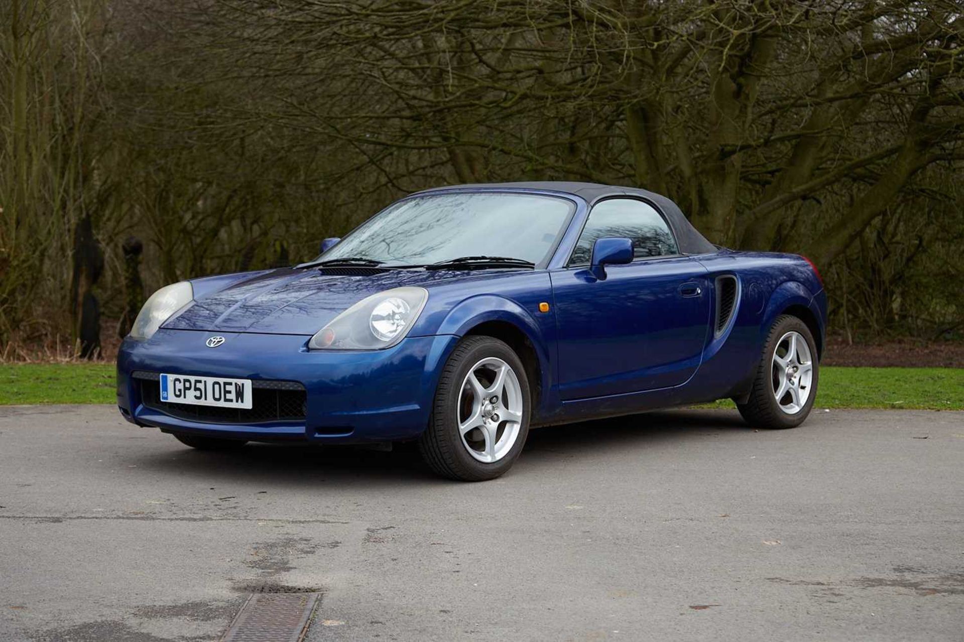 2002 Toyota MR2 ***NO RESERVE*** Same lady owner for nearly two decades - Image 5 of 59