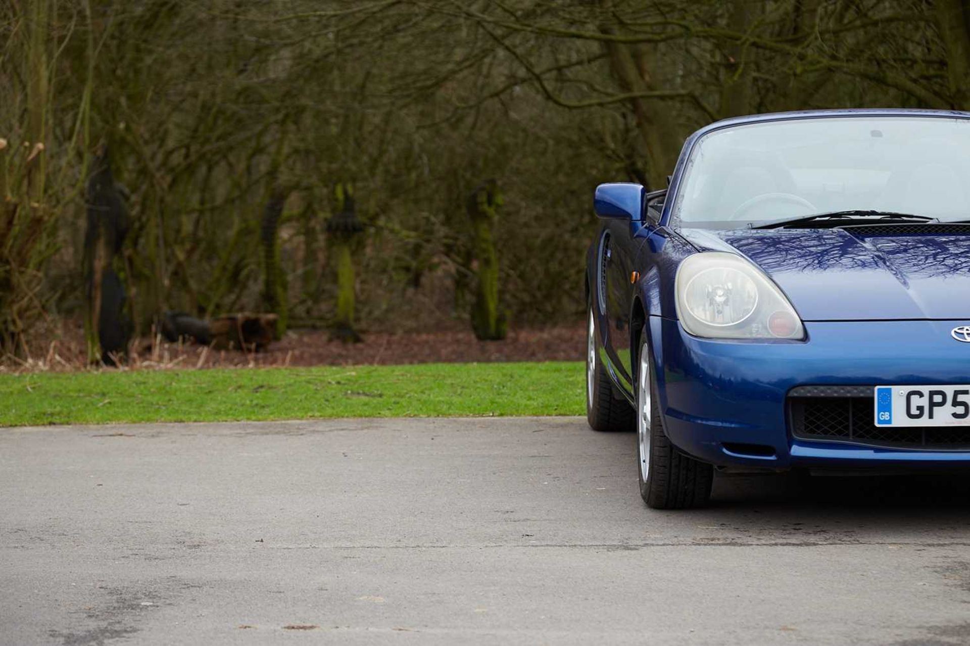 2002 Toyota MR2 ***NO RESERVE*** Same lady owner for nearly two decades - Image 2 of 59