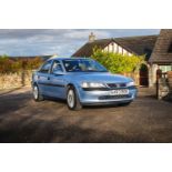 1998 Vauxhall Vectra 1.6 Envoy Automatic transmission and only 25,000 miles from new ***NO RESERVE**