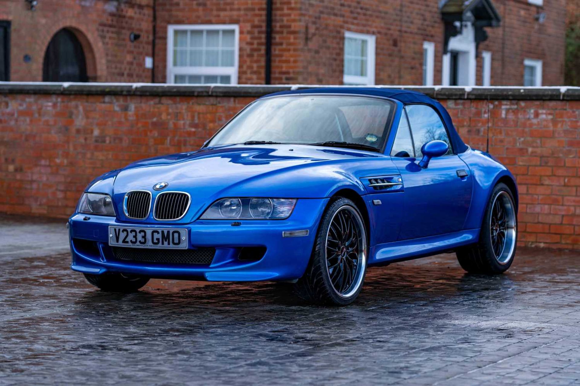 2000 BMW Z3M Convertible From long-term ownership, finished in sought-after Estoril Blue - Image 8 of 67