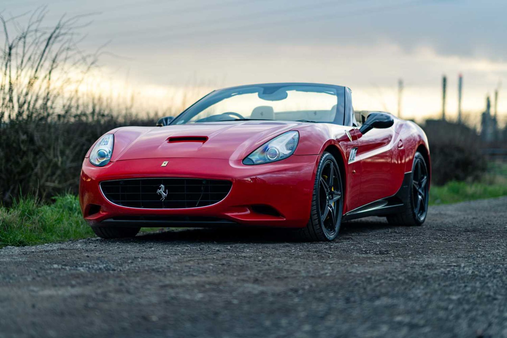 2013 Ferrari California 30  ***NO RESERVE*** The lighter and more powerful Limited Edition 30 with o - Image 6 of 68