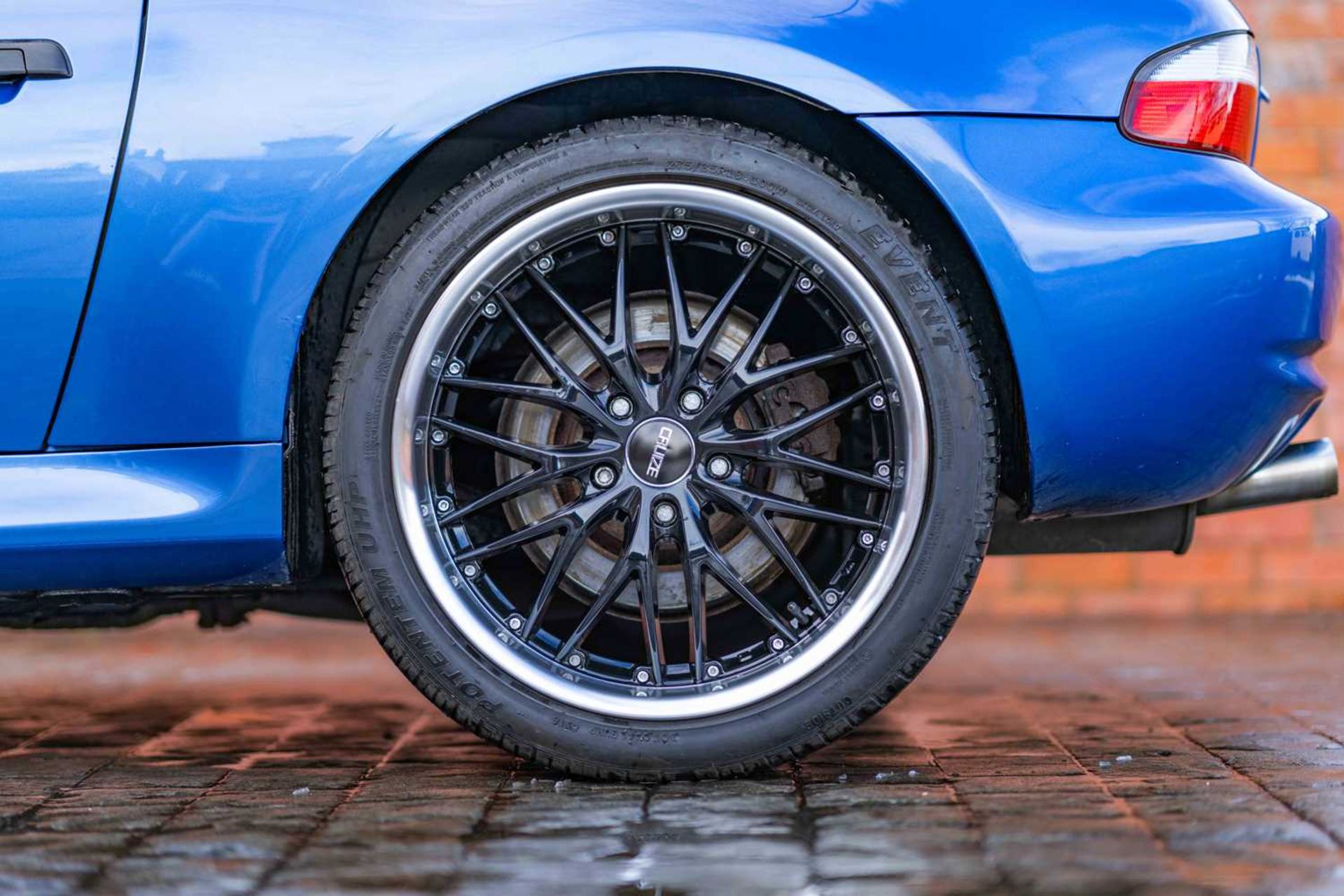 2000 BMW Z3M Convertible From long-term ownership, finished in sought-after Estoril Blue - Image 16 of 67