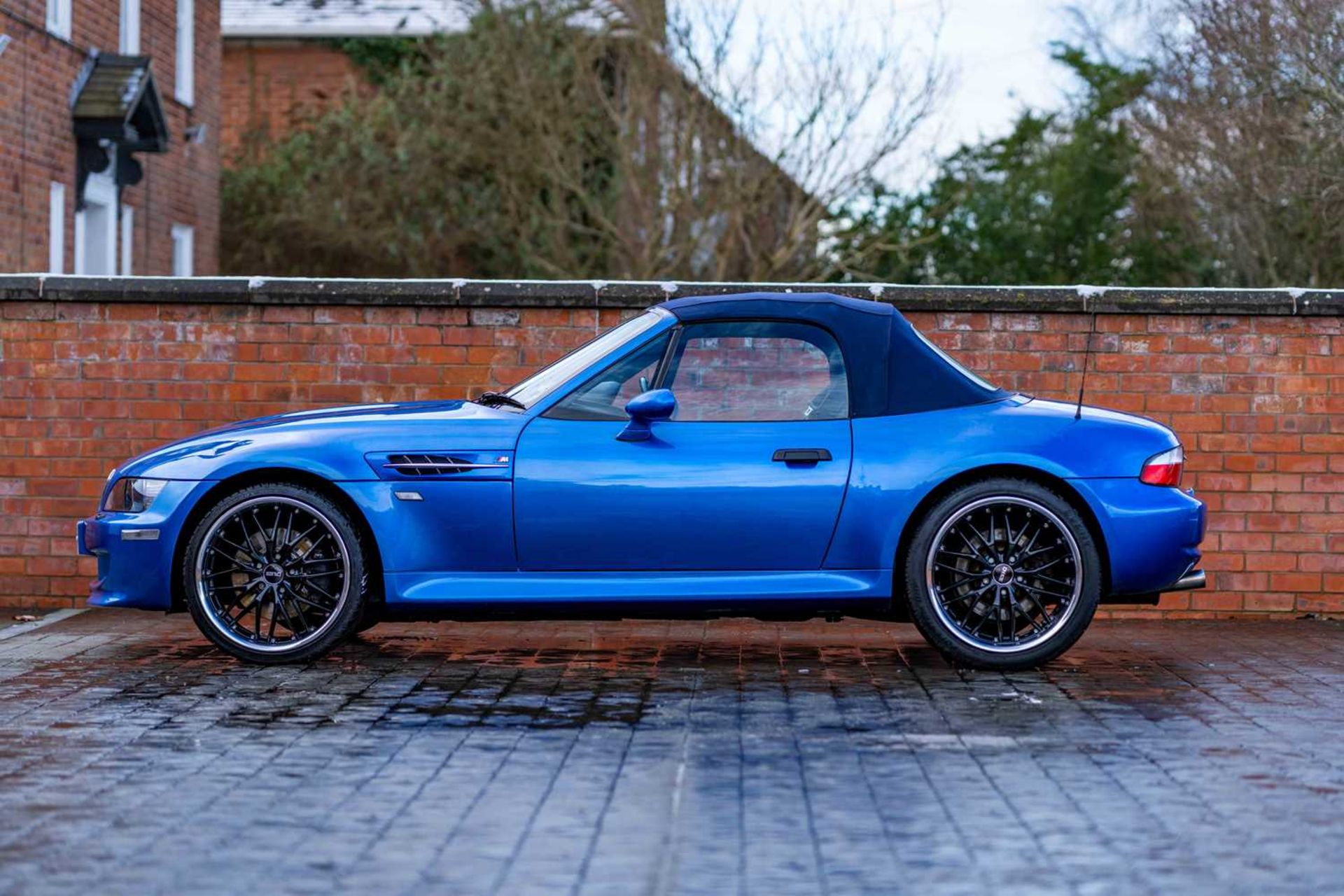 2000 BMW Z3M Convertible From long-term ownership, finished in sought-after Estoril Blue - Image 9 of 67