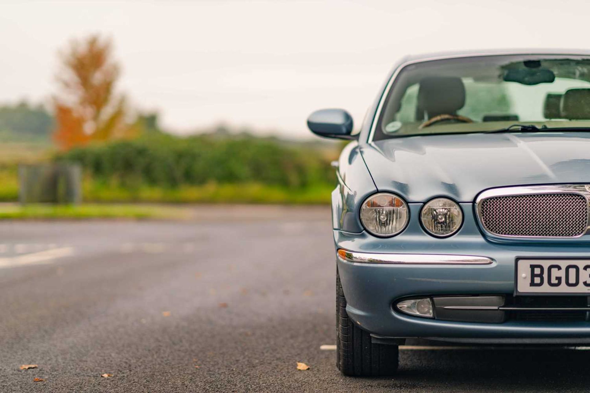 2003 Jaguar XJ8 4.2 V8 SE Range-topping 'Special Equipment' model, with a current MOT and warranted  - Image 2 of 63