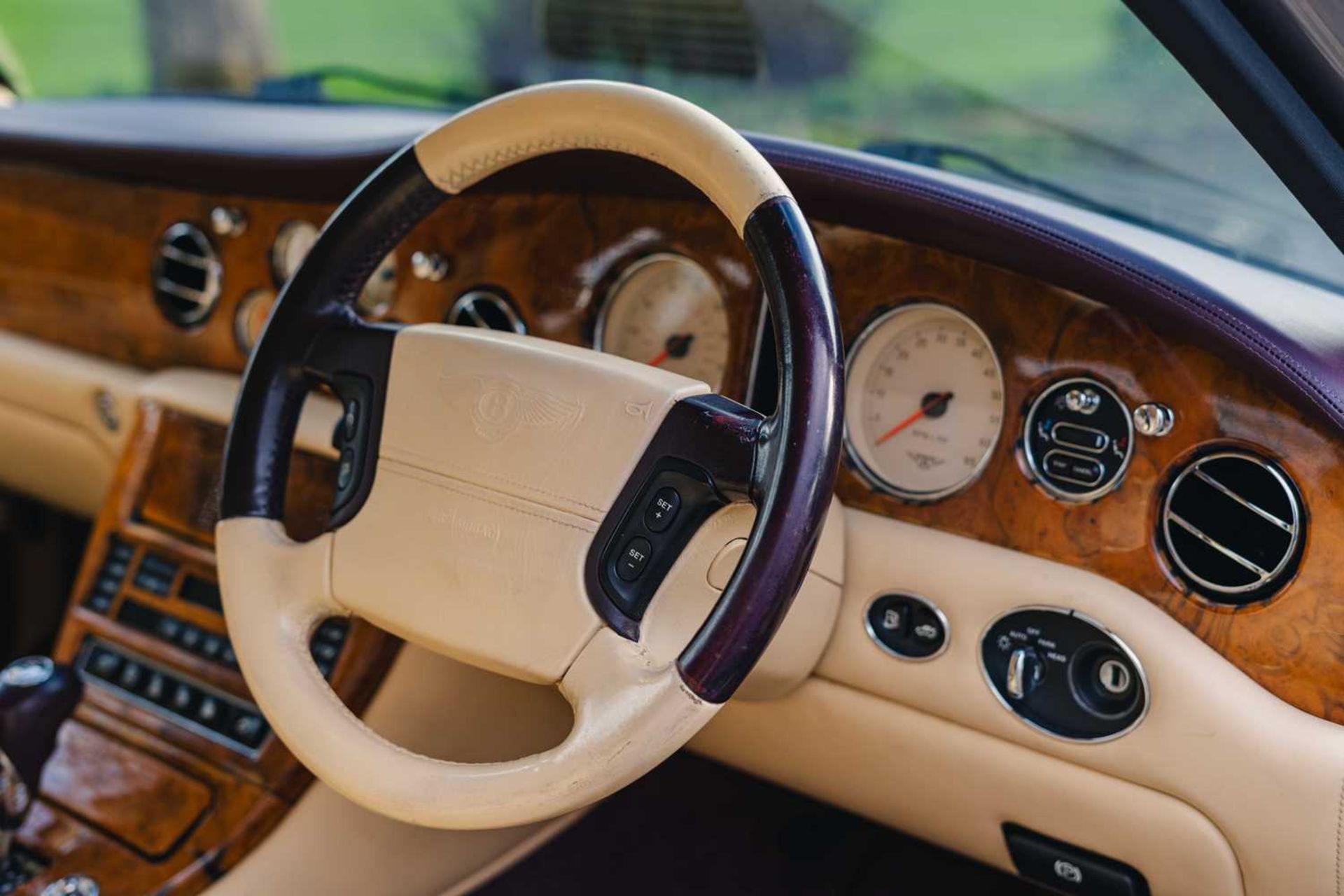 1999 Bentley Arnage - Image 44 of 65