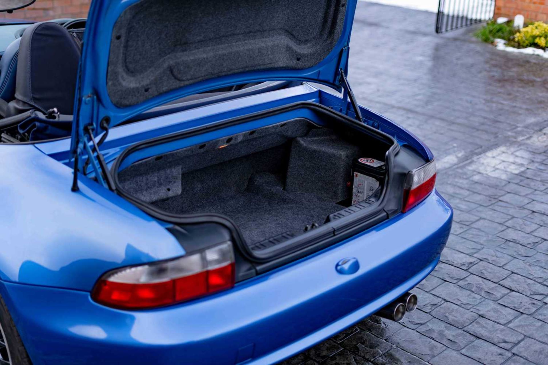 2000 BMW Z3M Convertible From long-term ownership, finished in sought-after Estoril Blue - Image 54 of 67