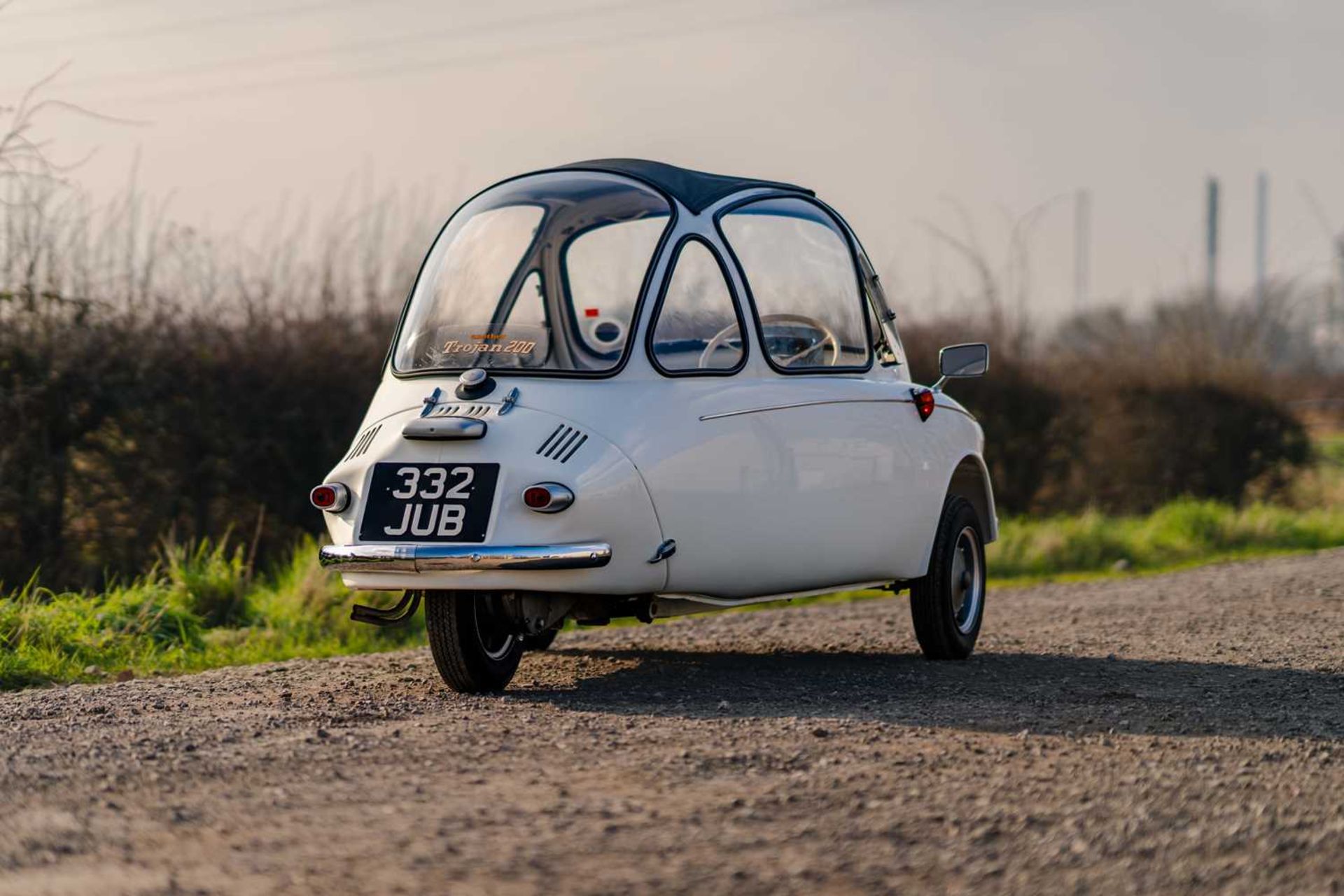 1964 Heinkel Trojan 200 ***NO RESERVE*** An ultra-rare RHD home market car, with the same owner for  - Image 6 of 29